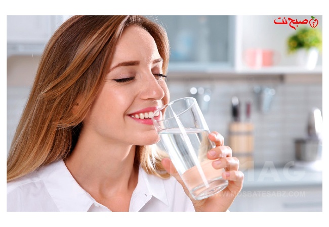 🧠 آب خنک بخور، ذهن خلاقتری داشته باش! مخصوص روزهای پرکار دخترونه
(نوشیدن آب سرد صبحگاهی برای افزایش تمرکز زنان)