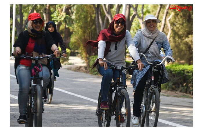 🚴♀️ تو دل طبیعت با دوچرخه برقص و شور و شادی دخترونه رو حس کن! 🌸✨